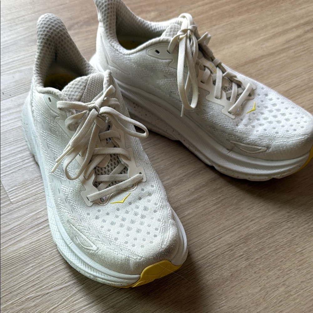 Hoka  Clifton 🍋